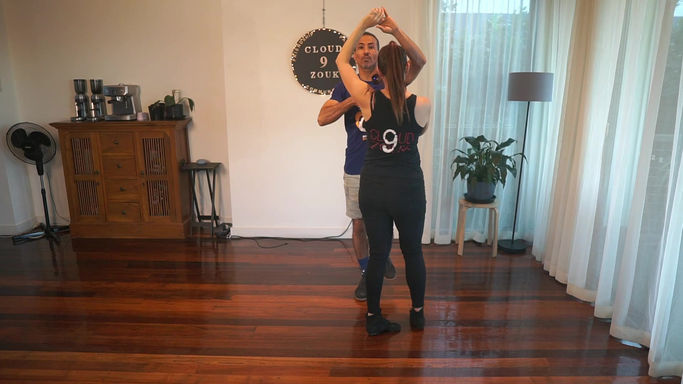 Me Necesita Choreo - Partner dancing with counts front & Back veiw